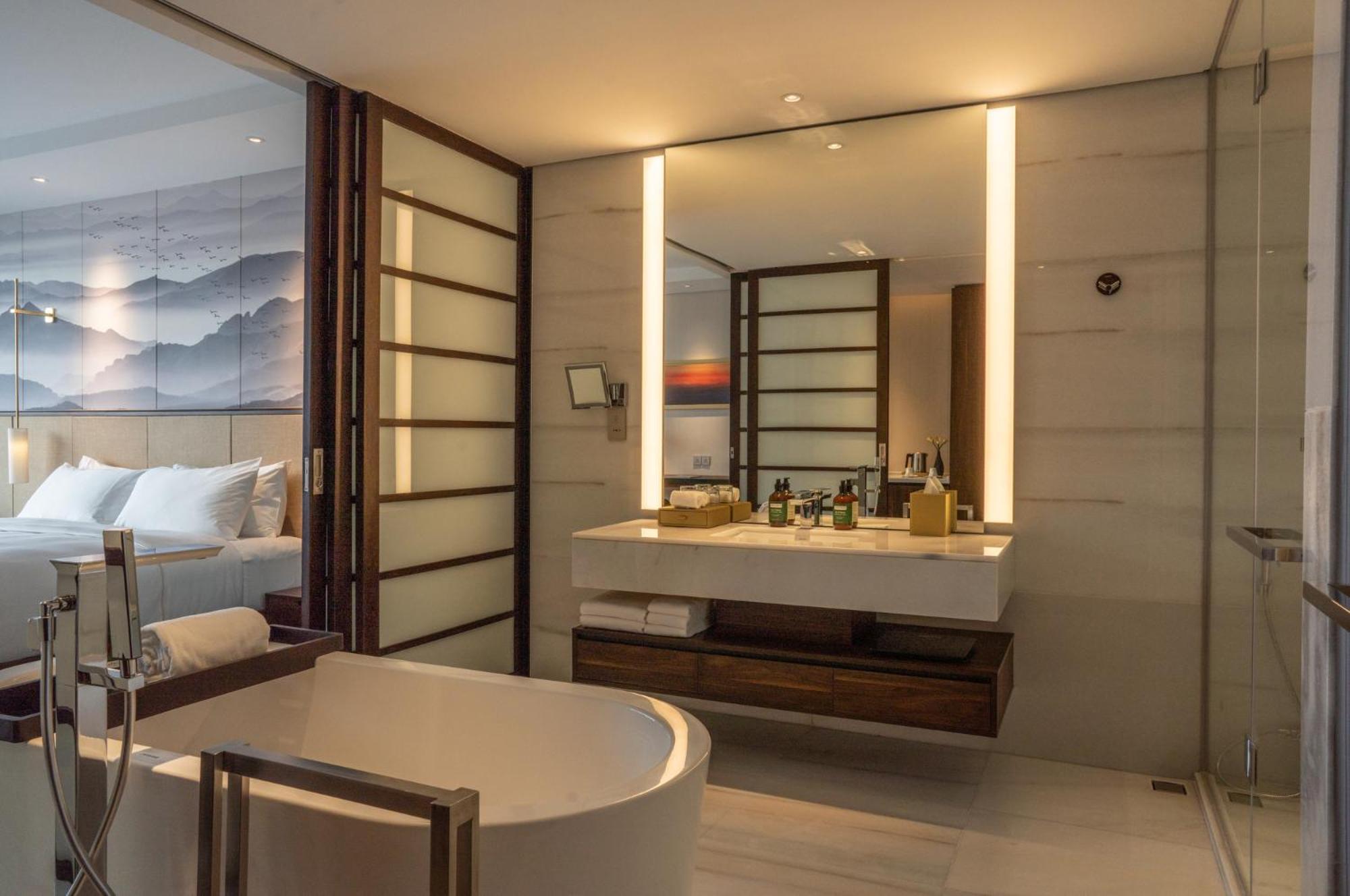 Crowne Plaza Vinh Yen City Centre By Ihg Dış mekan fotoğraf